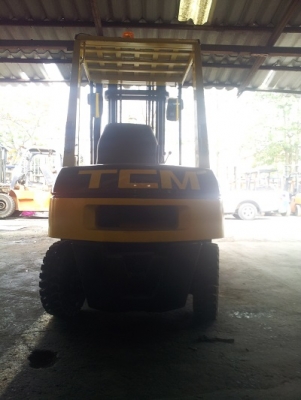 Forklift  TCM ขนาด 2.5 ตัน  ดีเซลC-240  ยกสูง 4.0MM เกียร์อัตโนมัติ  งาสไลด์