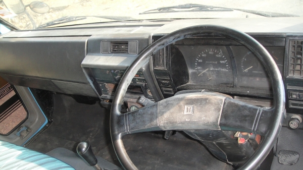 ISUZU NPR เครื่อง4BD1 เทอร์โบ (135แรง) คัสฃีสวยจัด