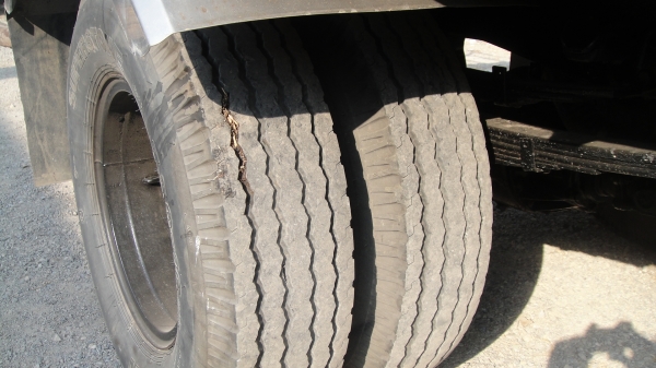 ISUZU NPR เครื่อง4BD1 เทอร์โบ (135แรง) คัสฃีสวยจัด