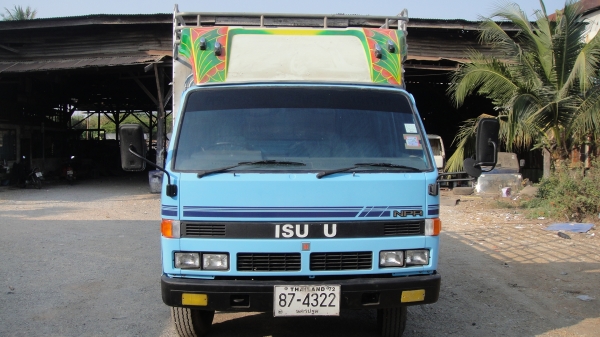 ISUZU NPR เครื่อง4BD1 เทอร์โบ (135แรง) คัสฃีสวยจัด
