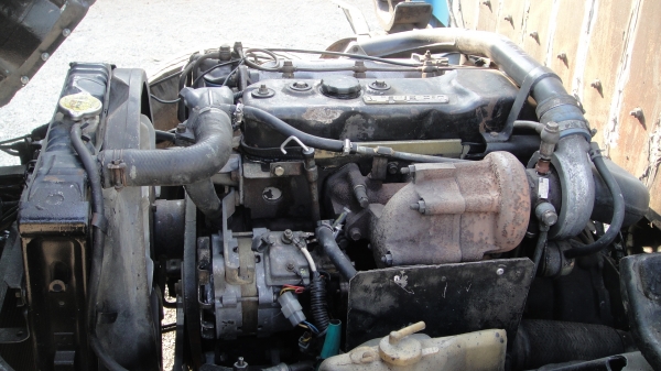 ISUZU NPR เครื่อง4BD1 เทอร์โบ (135แรง) คัสฃีสวยจัด