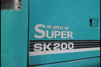 แมคโคร SK 200