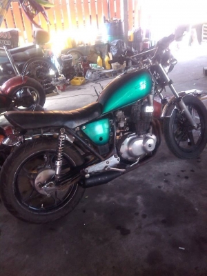 (((((ขาย suzuki 250cc.2คัน สภาพเครื่องเยี่ยมเลยครับ กล้ารับประกัน แห้งๆ28000 ด้านใน))))