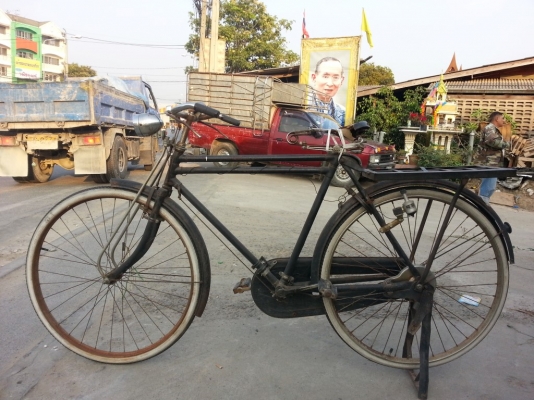 ขอรบกวนพื้นที่หน่อยคับ ขาย จักรยานโบราร รุ่น วินสัน คานคู่ล้อ 28 สภาพเดิมๆของแท้เยอะ