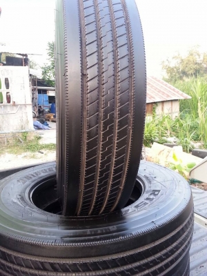 ขายยางbridgestone 11R22.5สวยๆราคาถูกต่อรองได้