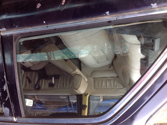 ขายซาก E30 2 ประตู