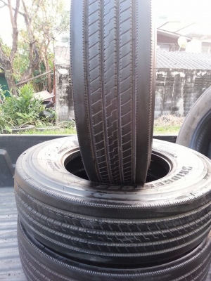 ขายยางbridgestone 11R22.5สวยๆ