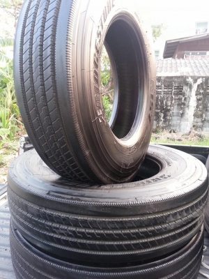 ขายยางbridgestone 11R22.5สวยๆ