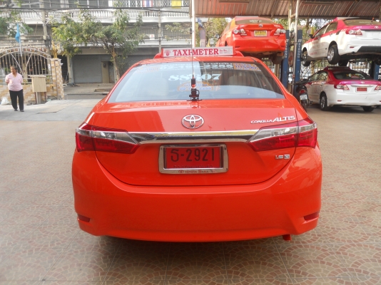 ดาวน์แท็กซี่ป้ายแดง150,000 บาทออกรถได้เลย ออกง่ายผ่อนสบาย ไม่ยุ่ง