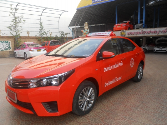 ดาวน์แท็กซี่ป้ายแดง150,000 บาทออกรถได้เลย ออกง่ายผ่อนสบาย ไม่ยุ่ง