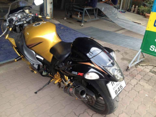 ธารนนทบุรี//ขาย suzuki hayabuza1300 ปี2003 ใส่เฟรม2008 ทะเบียน ราคา290,000บาท