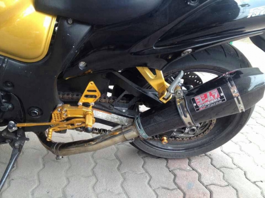 ธารนนทบุรี//ขาย suzuki hayabuza1300 ปี2003 ใส่เฟรม2008 ทะเบียน ราคา290,000บาท