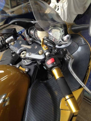 ธารนนทบุรี//ขาย suzuki hayabuza1300 ปี2003 ใส่เฟรม2008 ทะเบียน ราคา290,000บาท