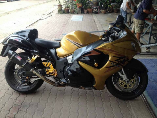 ธารนนทบุรี//ขาย suzuki hayabuza1300 ปี2003 ใส่เฟรม2008 ทะเบียน ราคา290,000บาท