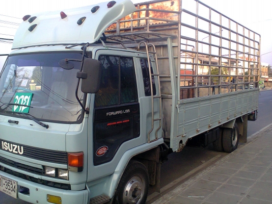 ขาย อีซูซุ 175 6BG1 ยาง 8.25 ยาว 5.30 เครื่องดี เกีร์ยดี คัซซีสวย พวงมาลัยเพาเวร์อ ทิฟฟี่ แอร์เย็น