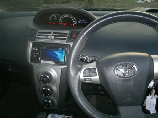 ขายรถ Toyota Yaris 2013