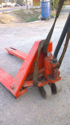 Sell> แฮนด์ลิฟท์มือสอง สภาพดี ปั้มไม่มีปัญหา กำแพงแสน นครปฐมครับ