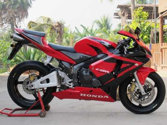 ขาย HONDA CBR600 RR ปี 04 ทะเบียนแท้