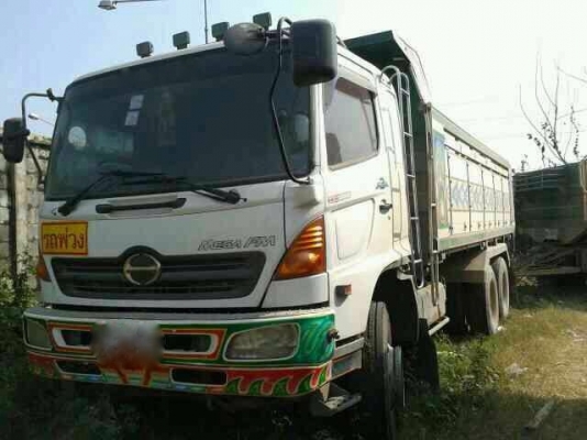 รถฮีโน่ 10 ล้อดั้ม 320 แรงม้า. ปี 50  ( ขายแม่ , ลูก )  สนใจติดต่อ 081 - 6079515