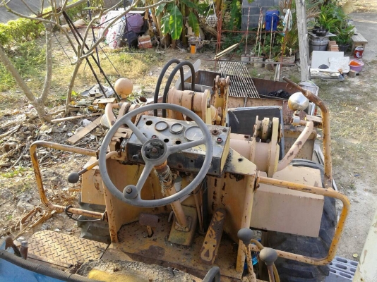 ขายรถตักล้อยาง1คิว komatsu รุ่น507 เครื่องติดพร้อมใช้งาน 375.000