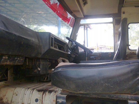 เทนเลอร์ บรรทุกรถแบคโฮ