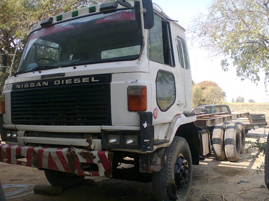 เทนเลอร์ บรรทุกรถแบคโฮ