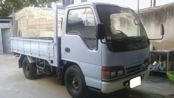 ขาย NKR 4 ล้อบรรทุก สวยพร้อมใช้