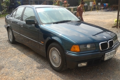 ขายBMW 318IA โฉม นกแก้ว E36 ปี2000 เกียร์ออโต้ ติดแก๊ส LPGลงเล่มแล้วขี่ดีมากวิ่งน้อย