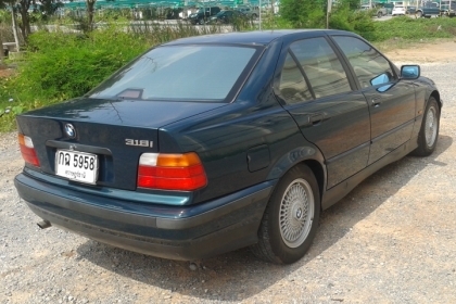 ขายBMW 318IA โฉม นกแก้ว E36 ปี2000 เกียร์ออโต้ ติดแก๊ส LPGลงเล่มแล้วขี่ดีมากวิ่งน้อย