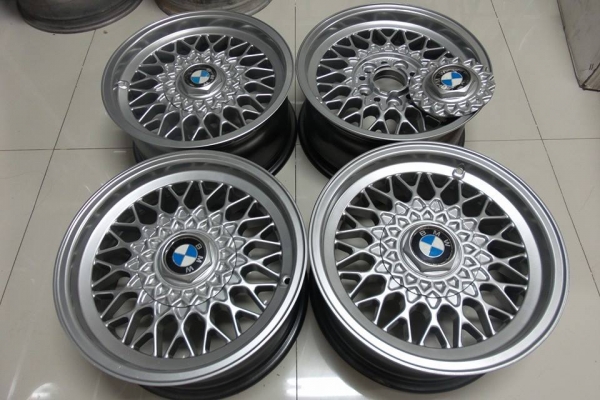 ล้อBMW ชีรี่ย์5แท้ 15X7  สีไฮเปอร์ใหม่ ขอบหนา ฝาครบ ไร้ซ่อม 7900บาท
