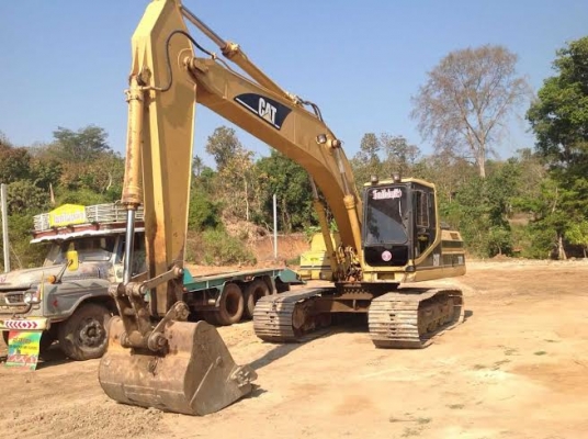 ขายด่วน แบ็คโคร  Cat 320 Version2 ราคาเบาๆ รถสวยยังใช้งานอยู้