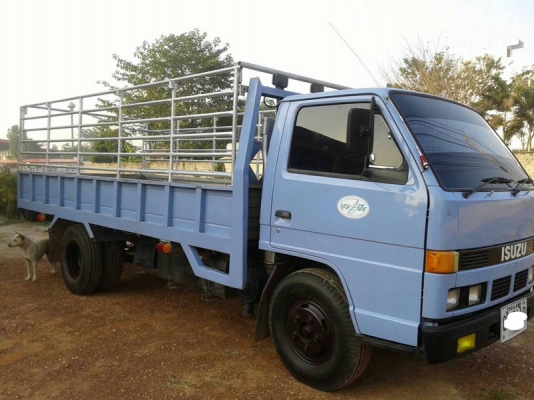 Isuzu NKR รถห้างแท้ ปี 46 ยาว 4.5 เมตร คอกสูงพืชไร่ พร้อมใช้ครับ