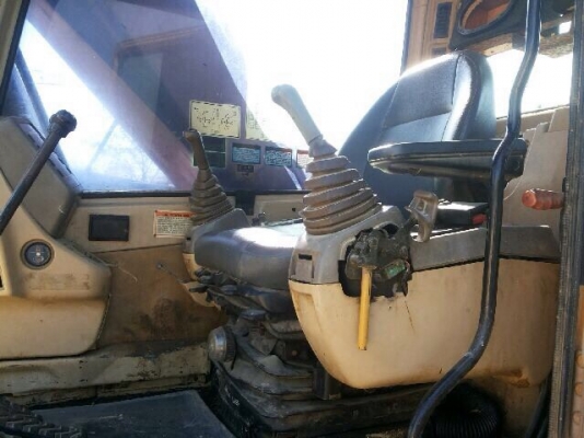 ขายด่วน!!!CAT 320B สภาพสวย พร้อมใช้งานค่ะ ขายด่วน!!!CAT 320B สภาพสวย พร้อมใช้งานค่ะ