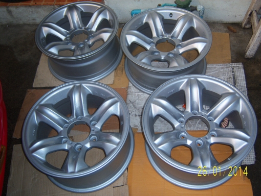 แม็กเล็บเยี่ยว