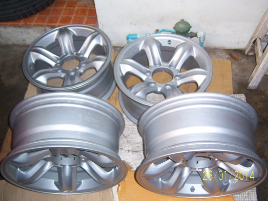 แม็กเล็บเยี่ยว