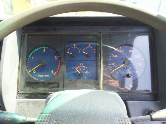 ขาย 6 ล้อ ดั้ม HINO 195 แรง เครื่อง HO7C