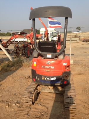 มาแล้วรถขุด Kubota U15-3 เล็กกระทัดรัด เหมาะสำหรับงานในพื้นที่จำกัด ในบ้าน หรือในสวน