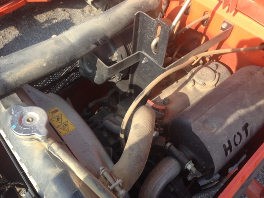 สภาพนางฟ้า KUBOTA B2420 พร้อมโครงกันอ้อย ชั่วโมงน้อยสุดๆ สภาพนางฟ้า KUBOTA B2420 พร้อมโครงกันอ้อย ชั่วโมงน้อยสุดๆ