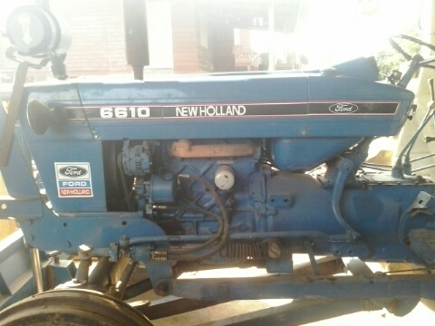 ขายรถไถฟอร์ดไม่มีทะเบียน 6610 เสื้อลายเพลาเดียว ราคา 305000