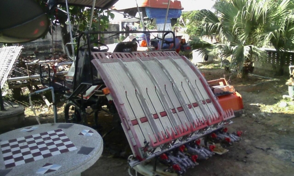 ขายรถดำนาสภาพพร้อมใช้85000 ขายรถดำนาสภาพพร้อมใช้85000