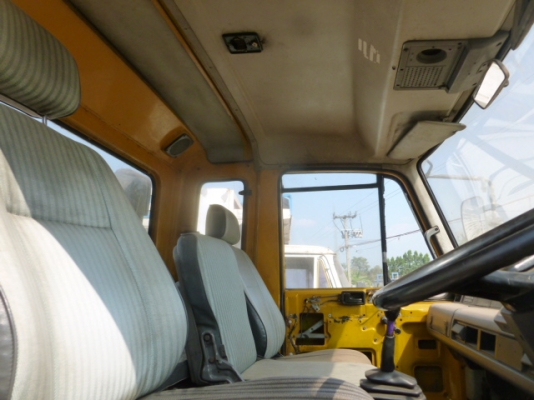 แสงฟ้าเต้นรถ////ขาย10ล้อNISSAN-UD-CDA12M 177แรง ยาว6.10เมตร