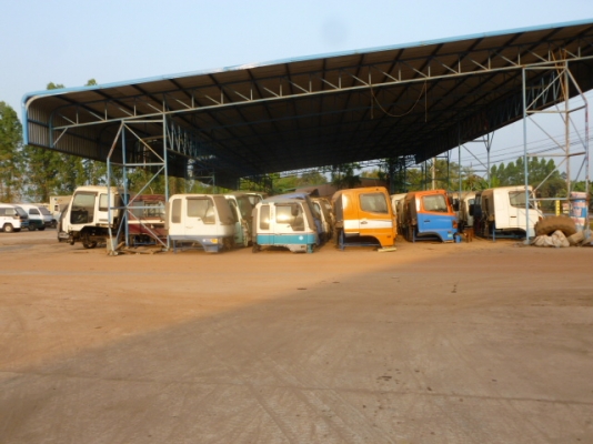 แสงฟ้าเต้นรถ////ขาย10ล้อNISSAN-UD-CDA12M 177แรง ยาว6.10เมตร