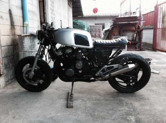 :::::: ปรับราคา ::::::: ขาย. 49000. งดต่อ. Cbx 750 f. เอกสารอินวอส. ด่วนสุดๆต้องการใช้เงิน รถพึ่งทำเครื่องมาใหม่ใช้ยาวๆ ติดต่อ 087 562 6770. ภายในอาทิต นี้ 26/1/14. รีบๆด่วนๆ. อยู่ กทม.