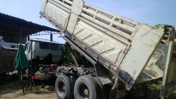 10ล้อดั้ม HINO FM3M NLD ขายตามสภาพ...ฝาสูบร้าว (เครื่องEP100) 260แรง....