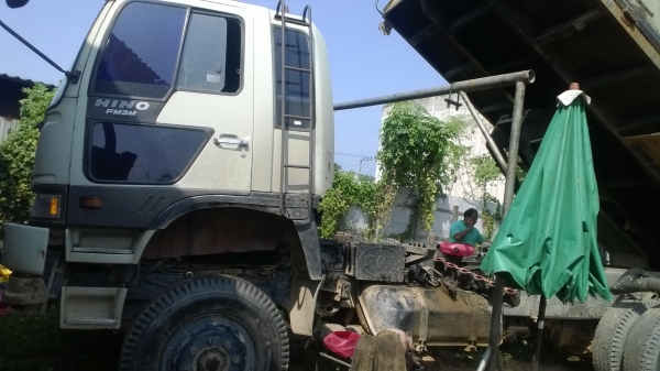 10ล้อดั้ม HINO FM3M NLD ขายตามสภาพ...ฝาสูบร้าว (เครื่องEP100) 260แรง....