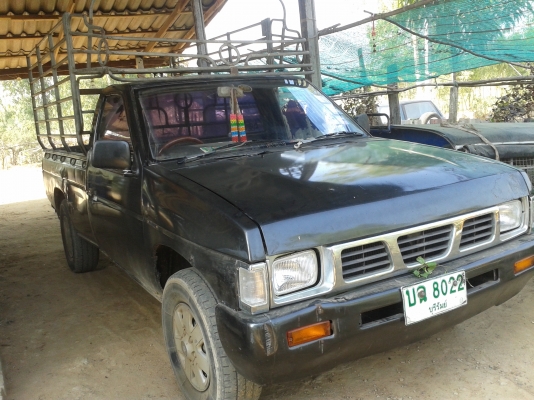 รถกระบะ นิสสันบิ๊กเอ็ม ฝาแดง 2500 รถคอกสวยเครื่องดี