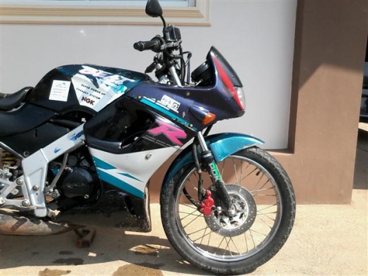 ขายฮอนด้าบีท 110 ทะเบียนเต็มพร้อมโอนเครื่องเดิมยังไม่เคยแกะชุดสีมีแตกหักเหมาะสำหรับนักปั้น ขาย 6900 บาท