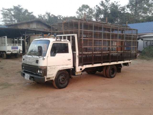 ขายหกล้อ Nissan วางเครื่อง Mitsubishi 4 สูบ 115 แรง หัวยกได้ ทะเบียนพร้อม