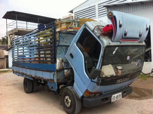 NPR 120 แรง รถไทยห้างแท้ๆ ราคาเบาๆ ลด พิเศษ