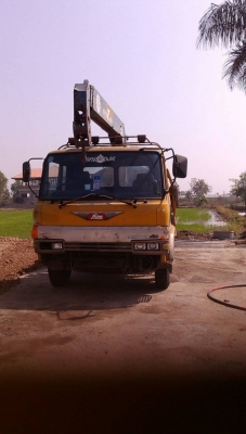 ขายรถบรรทุกหกล้อ HINO รถนอก เครื่อง HO7C 185 แรง เครน 3.5 ตัน แอร์พร้อม ไม่ให้ถังน้ำ ขายรถบรรทุกหกล้อ HINO รถนอก เครื่อง HO7C 185 แรง เครน 3.5 ตัน แอร์พร้อม ไม่ให้ถังน้ำ